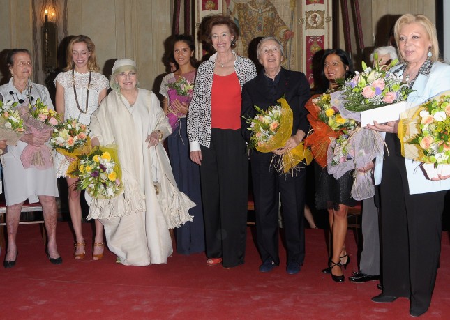 Amalia LItta Modignani, prima a sinista, al MIlano Donna Award 2009